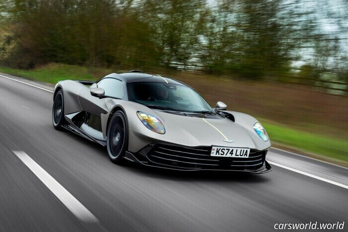 El Primer Superdeportivo De Motor Central De Aston Martin Cuesta La Mitad Que El W1 De McLaren | Carscoops